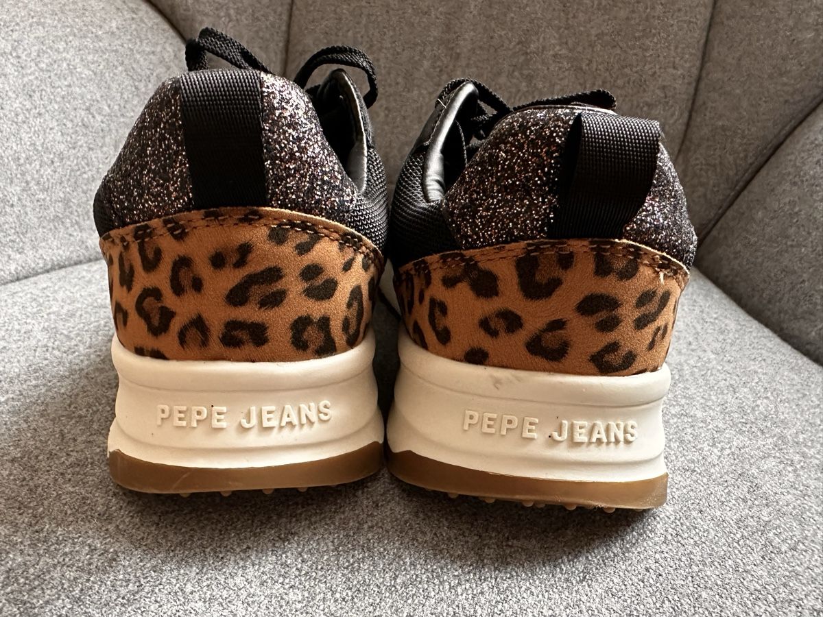Pepe Jeans Scarpe da donna: Sneakers Pepe Jeans Gr.39 – Nuovo e nell'imballaggio originale da Rüti ZH venduto da Zsclion 1