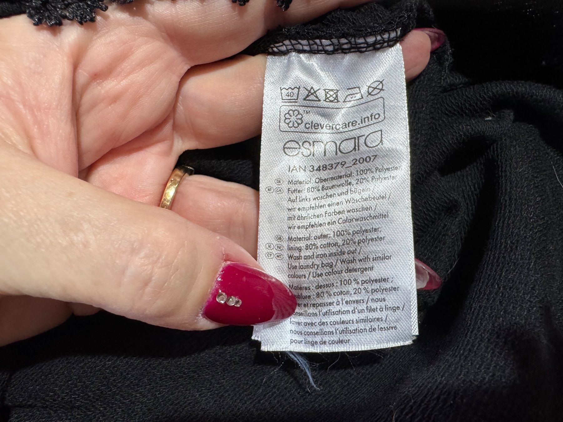 Pantaloni: Schwarze Shorts von Esmara 44/46 – Usato da Grosswangen venduto da SALE_SALE_SALE 4