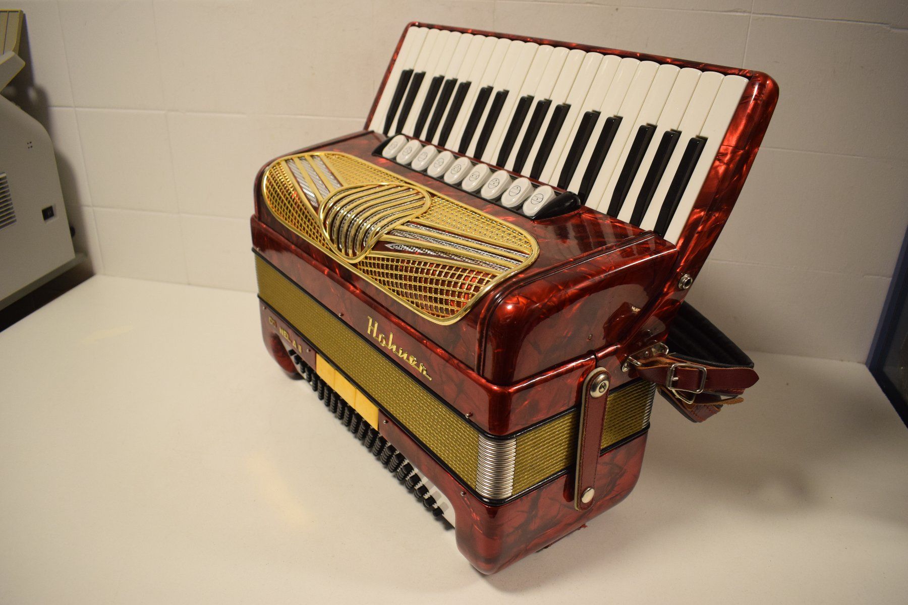Hohner Musikinstrumente: Akkordeon chromatisch Hohner Cornelia III – Gebraucht aus Zürich von baumusik 2