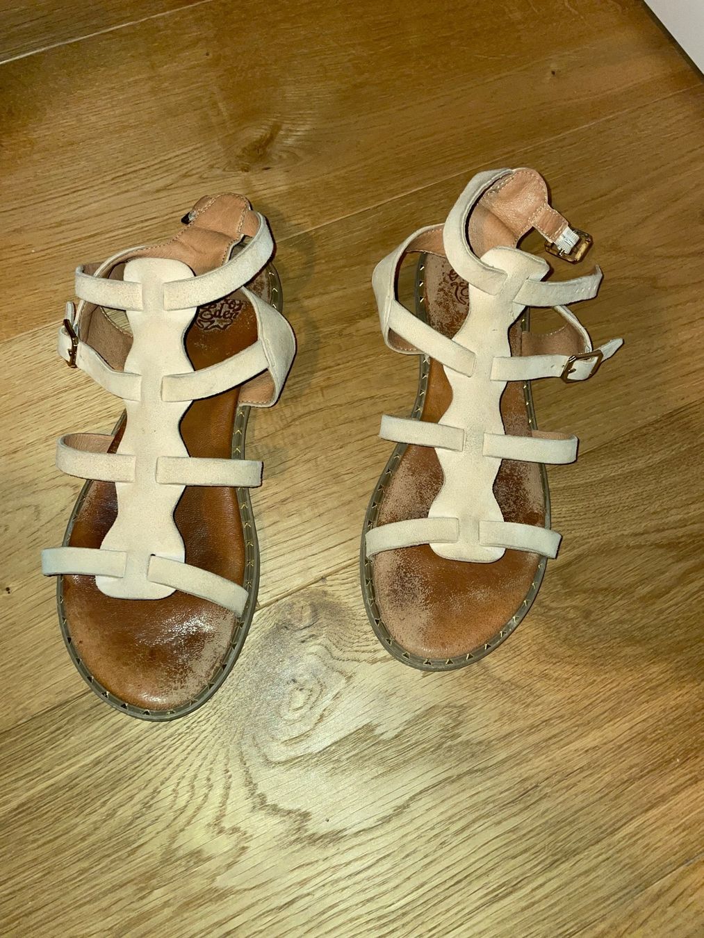 Scarpe da donna: Sandalen – Usato da Fislisbach venduto da arse