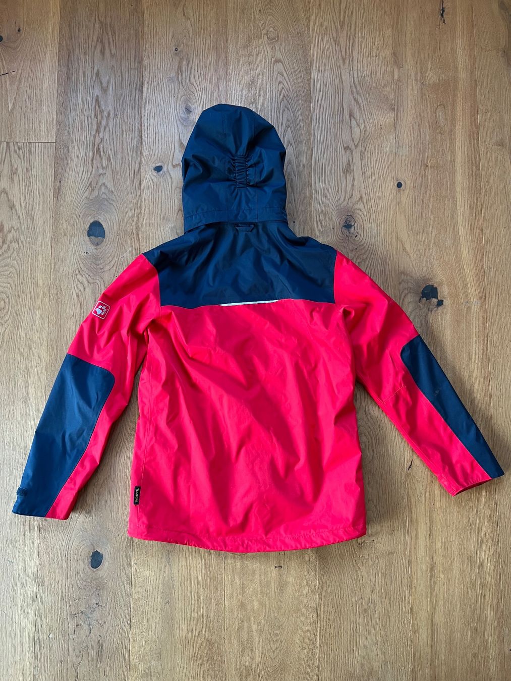 Jack Wolfskin Giacche & Cappotti: Regenjacke Jack Wolfskin Grösse 152 – Usato da Lengnau BE venduto da Rubin27 8