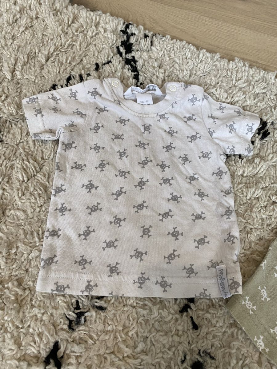 H&M Camicie, Top & T-shirt: Coole Shirts Grösse 62 – Usato da Buchs ZH venduto da hipsternut 2