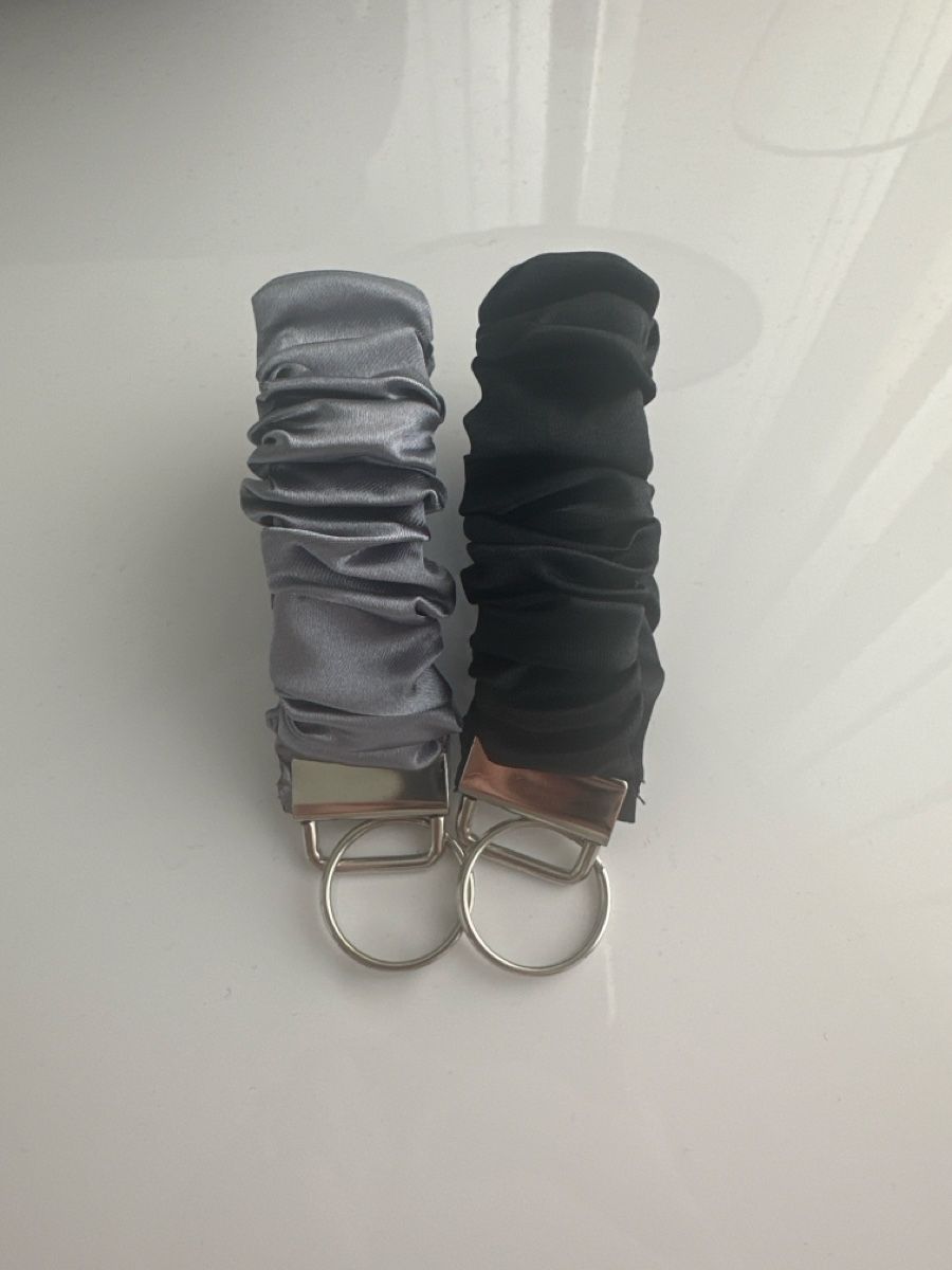 Schlüsselanhänger & - bänder: Scrunchie-Schlüsselanhänger - Neu – Neu (gemäss Beschreibung) aus Uster von deb_ljc5 1