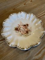 Antiker Biscuitteller Porzellan, Putten, Goldrand, 22cm