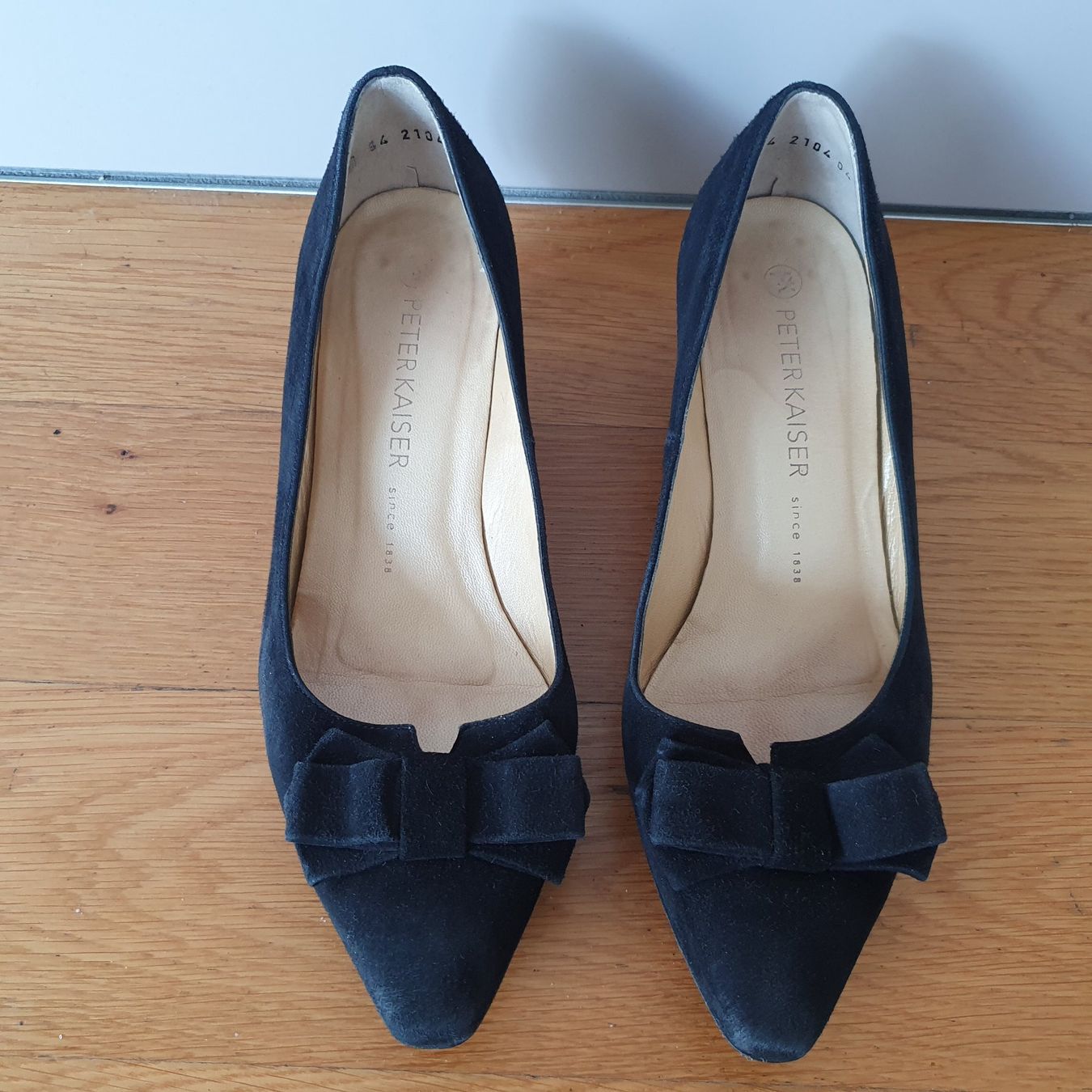 Kaiser Scarpe da donna: Escarpins en daim à talons Peter Kaiser, pointure 37.5 – Usato da boudry venduto da Let_20 1