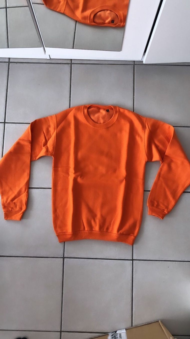 Pullover & Sweatshirts: Pullover Orange Gr. L Neu – Neu und originalverpackt aus Biel/Bienne von Bolagol9 1
