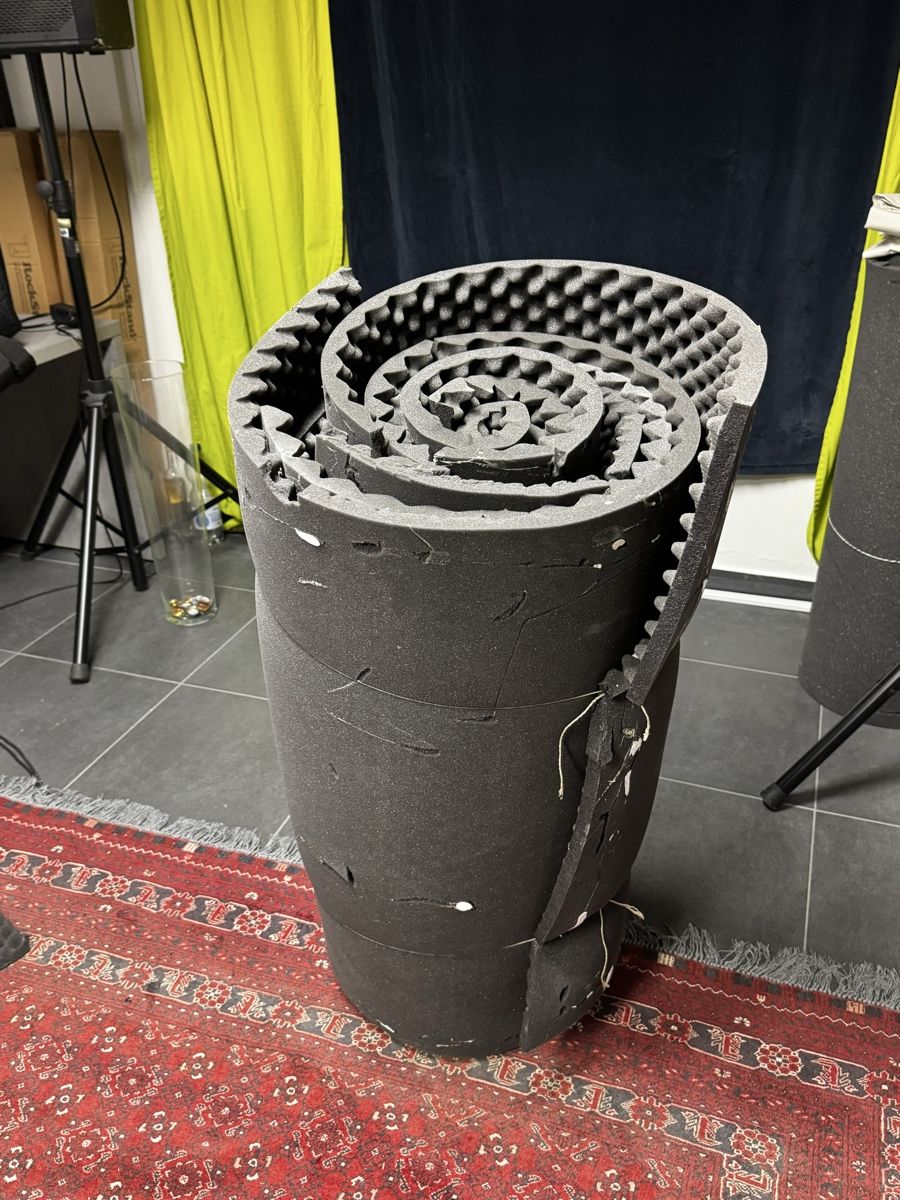 Altri materiali per l'edilizia: Akustikschaumstoff Dämmung Rolle - Gebraucht – Usato da Lyss venduto da cv5_bnk8