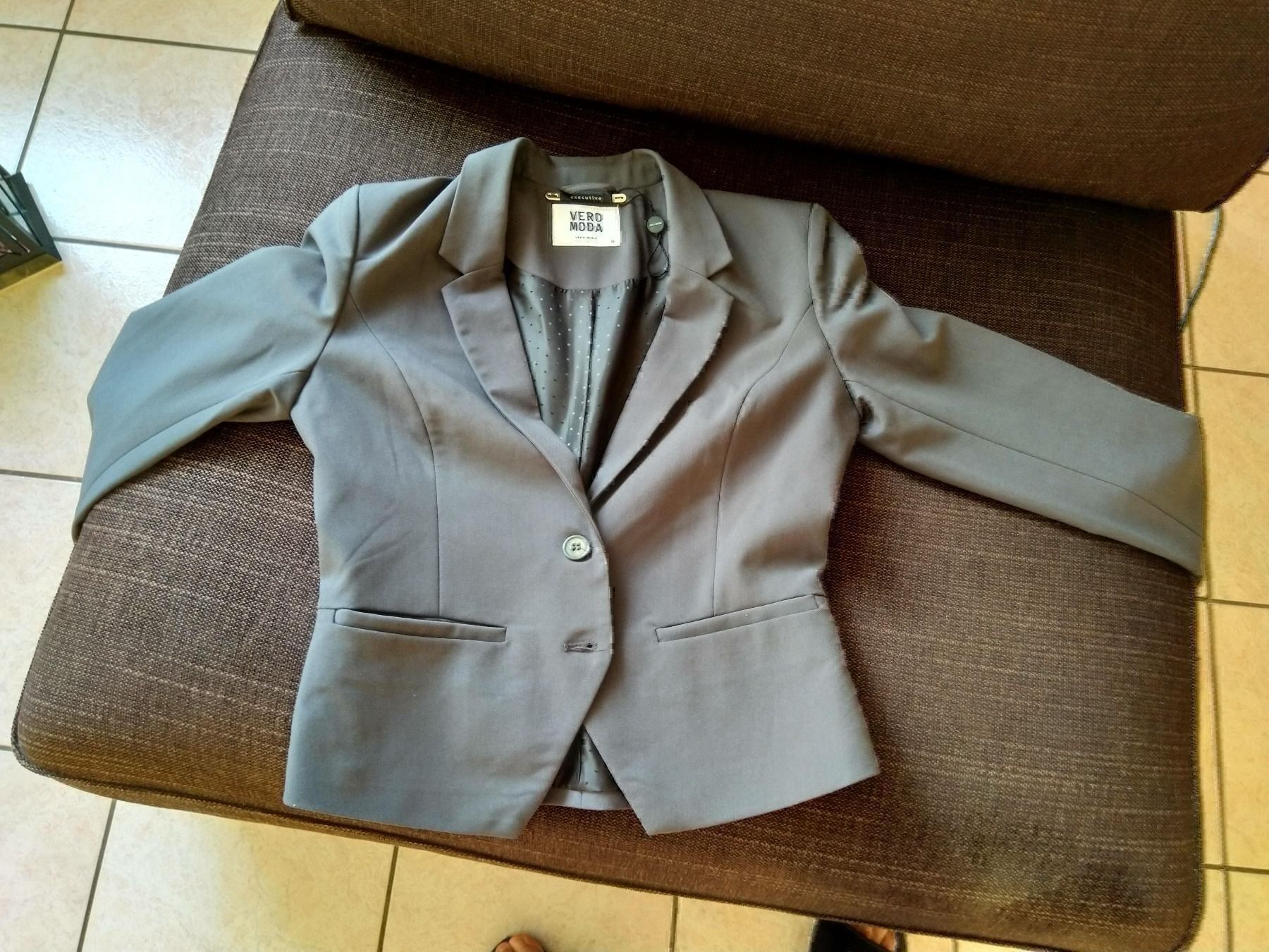 Jacken: blazer dunkel grau elegant VERO MODA Gr. 36 – Neu (gemäss Beschreibung) aus Porza von tbch