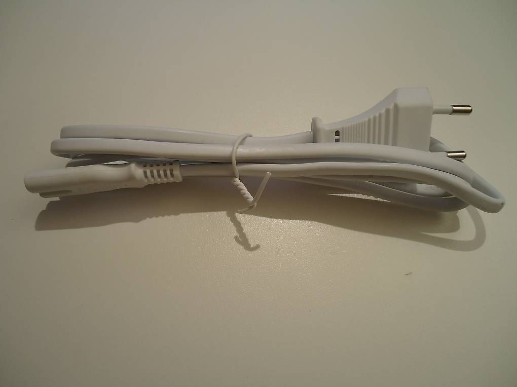 Cavi: Netzkabel Gerätekabel 2 Polig weiss 1.9m – Usato da Emmenbrücke venduto da BlSi