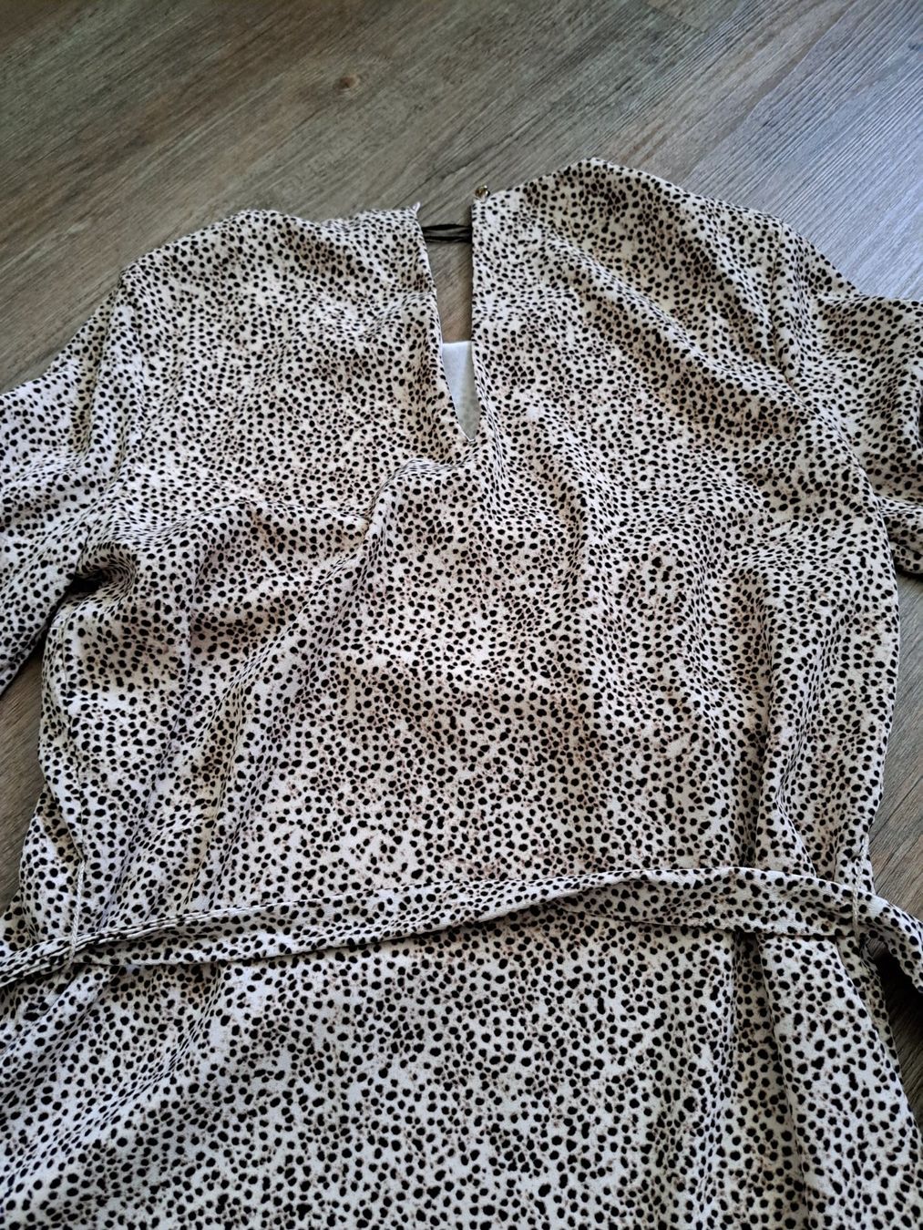H&M Vestiti: H&M Kleid mit Leoparden Muster, Gr. 34 – Usato da Oberentfelden venduto da Pjc 3