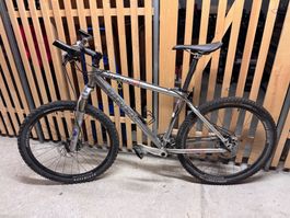 VTT Trek aluminium fourche Fox, Shimano XT