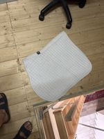 Dressurschabracke weiss