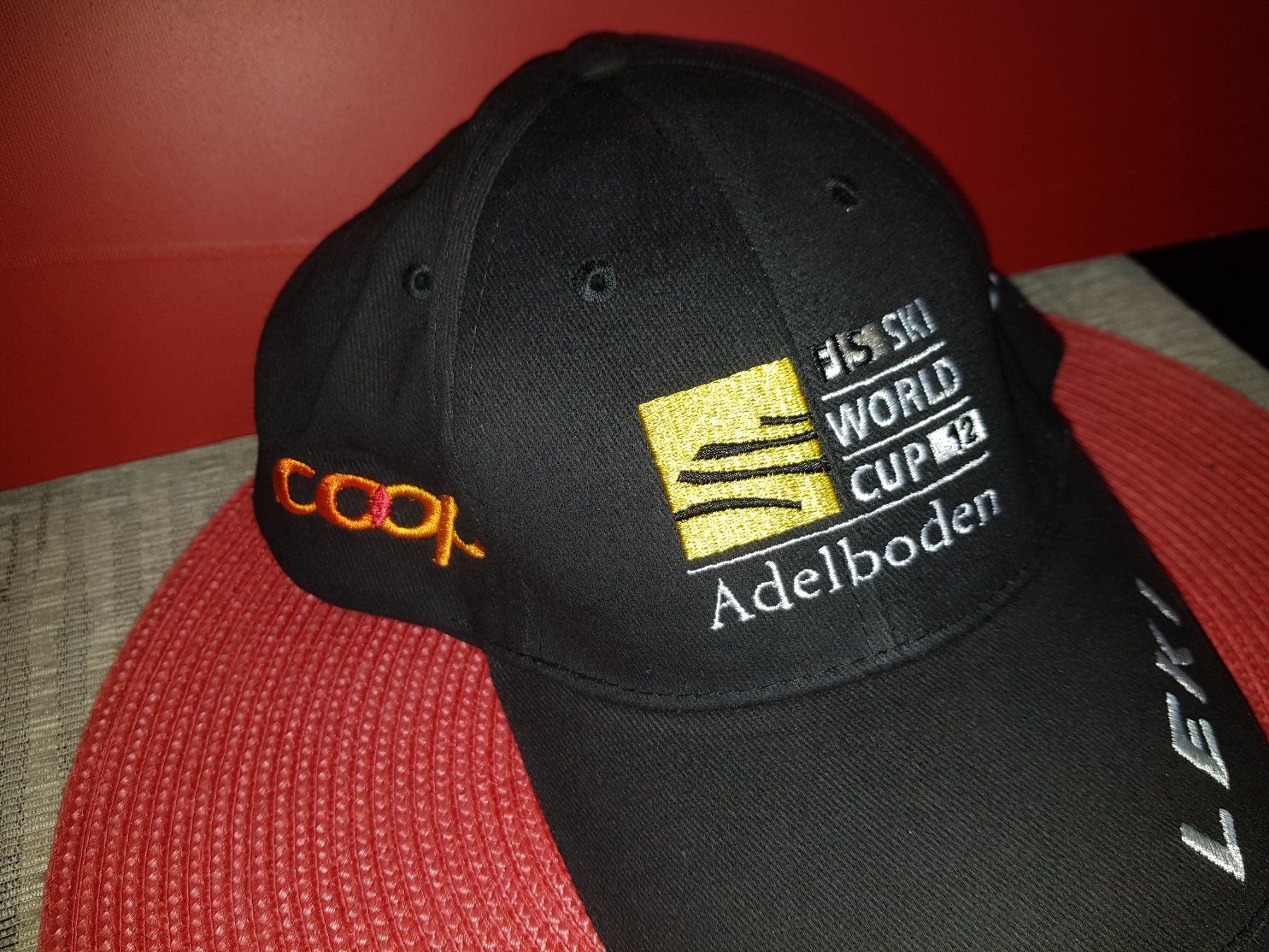 Copricapi, berretti & cappellini: 4 Serien Ski World-Cup HUT COOP – Usato da Biel / bienne venduto da Sarouch9 3