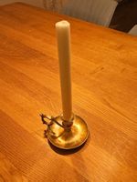 Vintage Kerzenständer für gemütliche Abende.