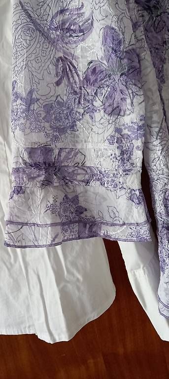 Lots de vêtements: 2 Blusen Gr 42 – D'occasion à Zürich par Philly76 3