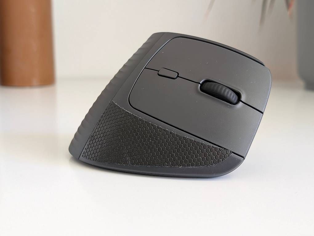 Mouse: Ergonomische Bluetooth Maus Ugreen M571 – Usato da Goldach venduto da Artur.D.Frick