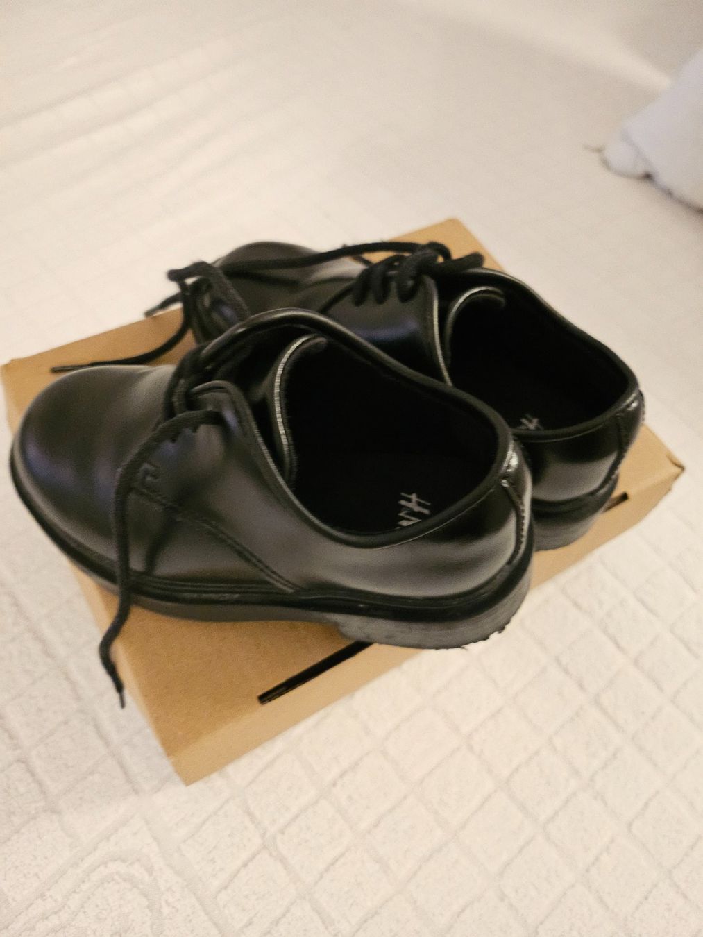 H&M Scarpe per ragazzi: Scarpe eleganti bimbo – Usato da Zürich venduto da sab_65qx 2