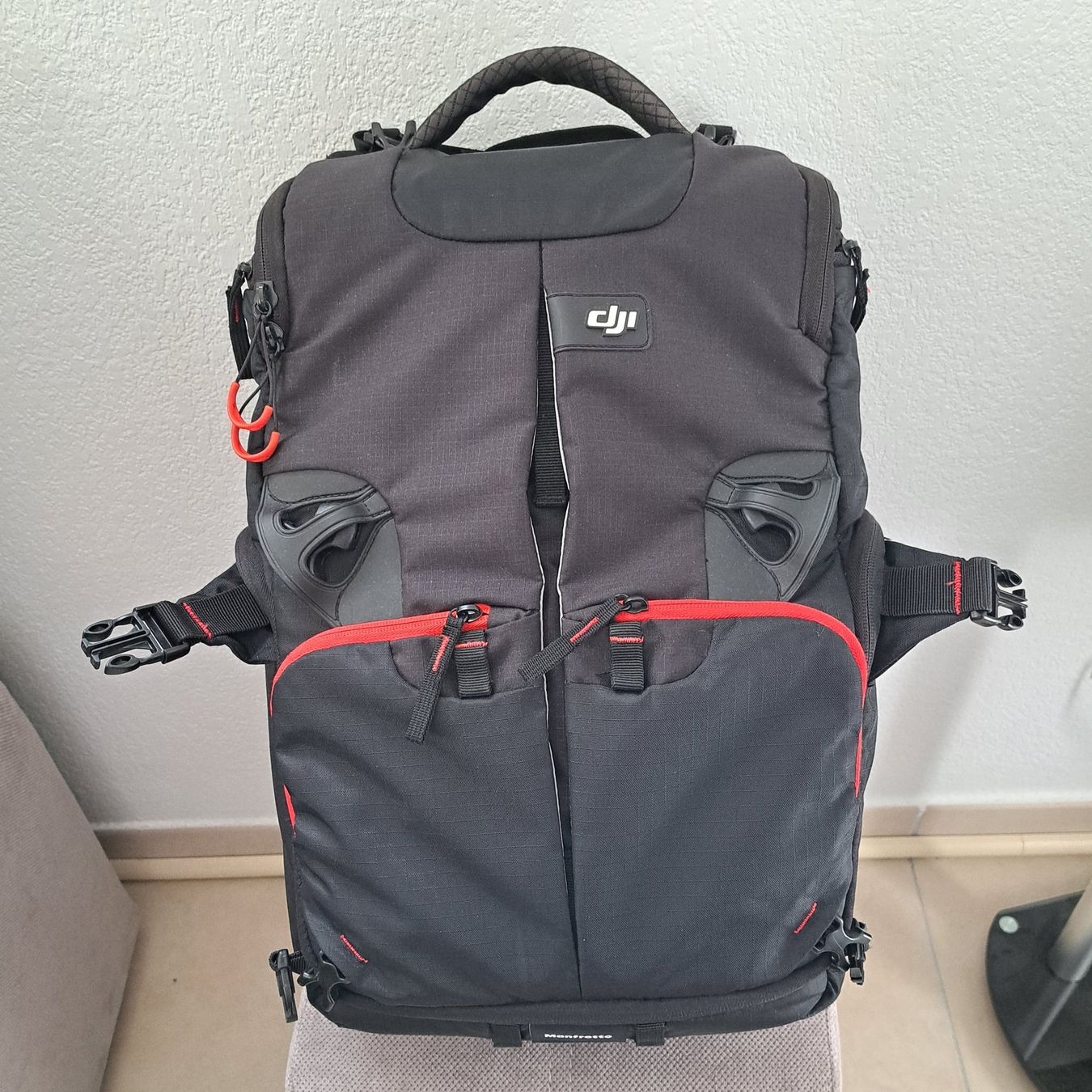 Manfrotto Zaini: DJI Phantom 4 - Sac à dos Manfrotto Backpack comme neuf – Usato da Genève venduto da Leo_56_13