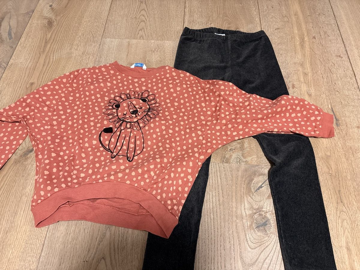 Mayoral Pulls et sweat-shirts: Leggins-Pullover Mayoral 128 – D'occasion à Birmensdorf ZH par Duraj