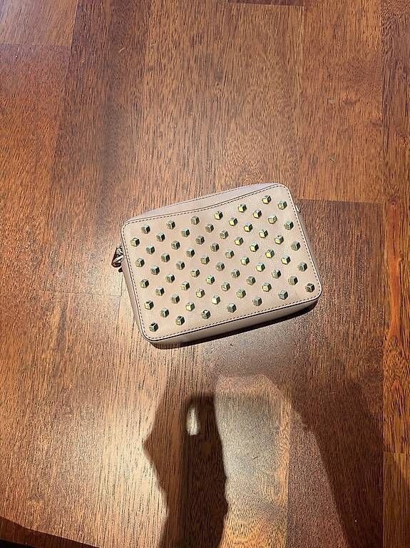 Michael Kors Custodie per cosmetici: Michael Kors Make Up Tasche – Usato da Brunnen venduto da noraislr