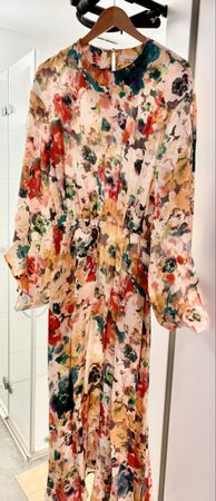 Livana Conti Floral Maxi Dress, Elegant & Chic, Autumn Vibes