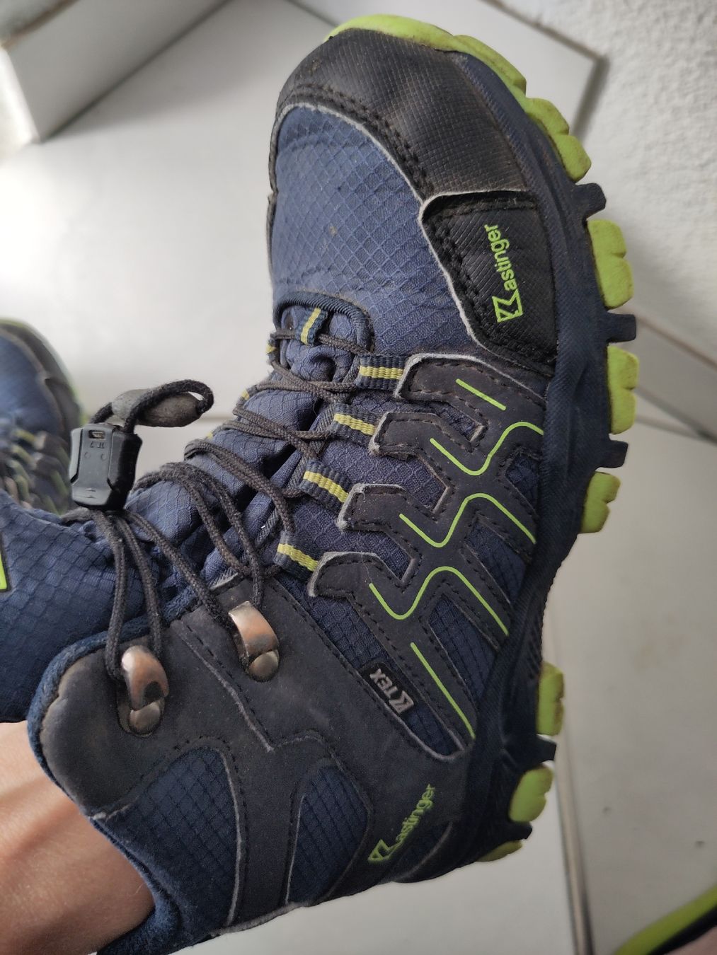 Scarpe per ragazzi: Kastinger Wanderschuhe für Kinder, Grösse 34 – Usato da Biel/Bienne venduto da tschaggelari 5