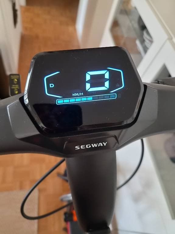 Segway Kickboard: Segway Ninebot ZT3 Pro – Gebraucht aus Chavannes des bois von JustST2 2