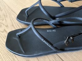 Crocs Black Sandals Sz 8 — Perfect for Summer Walks!