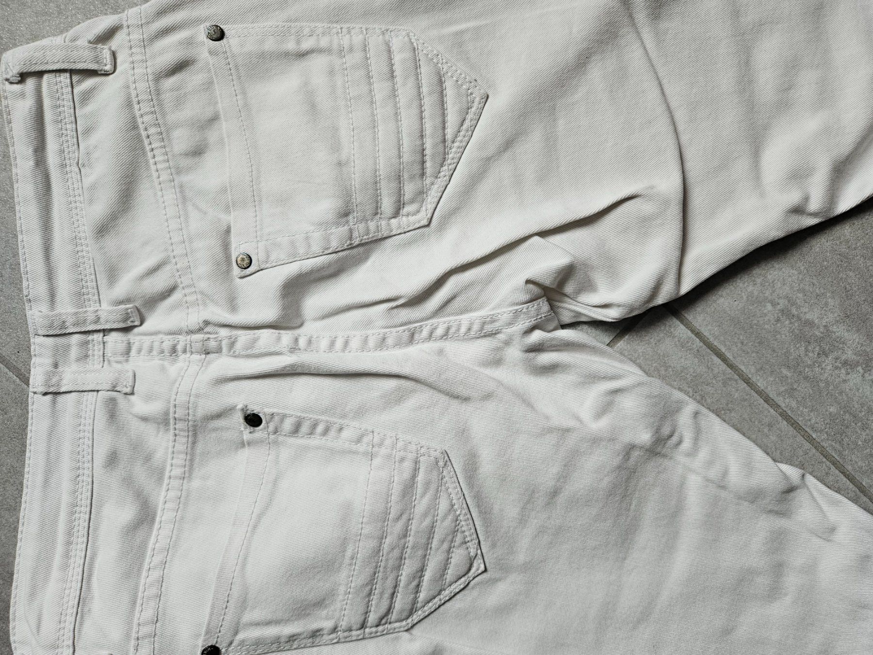 Jeans: Weisse Jeans Shorts Grösse M – Usato da Unterkulm venduto da Sani78 2