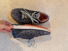 Under Armour Schuhe Grösse 37 gebraucht