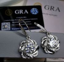 Boucles d'oreille argent avec moissanites 2 ct certifié GRA
