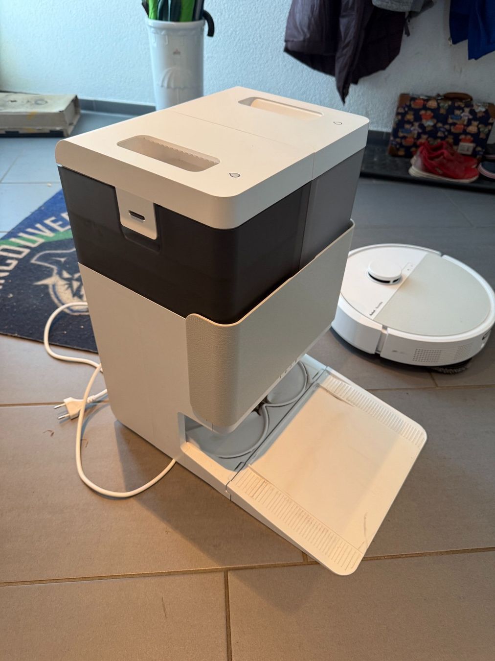Irobot Aspirapolveri & Accessori: iRobot Roomba P505 Combo +AutoWash Dock – Usato da Rafz venduto da Canucks44 2