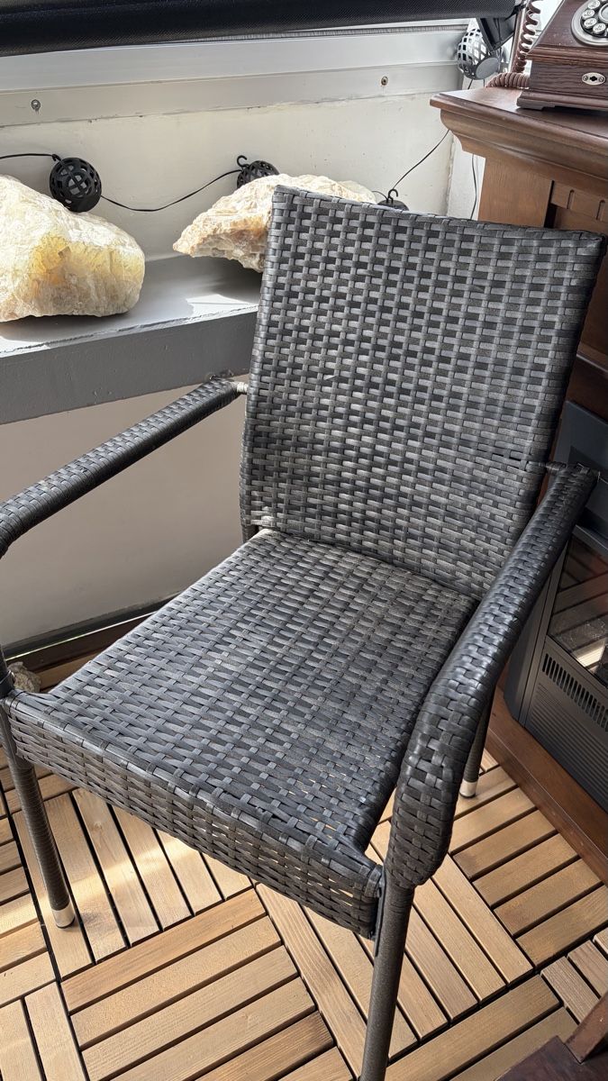 Set de table et chaises: Tisch mit 4 Stühlen, Rattan – Neuf (Voir description) à Bern par blackshiri 2