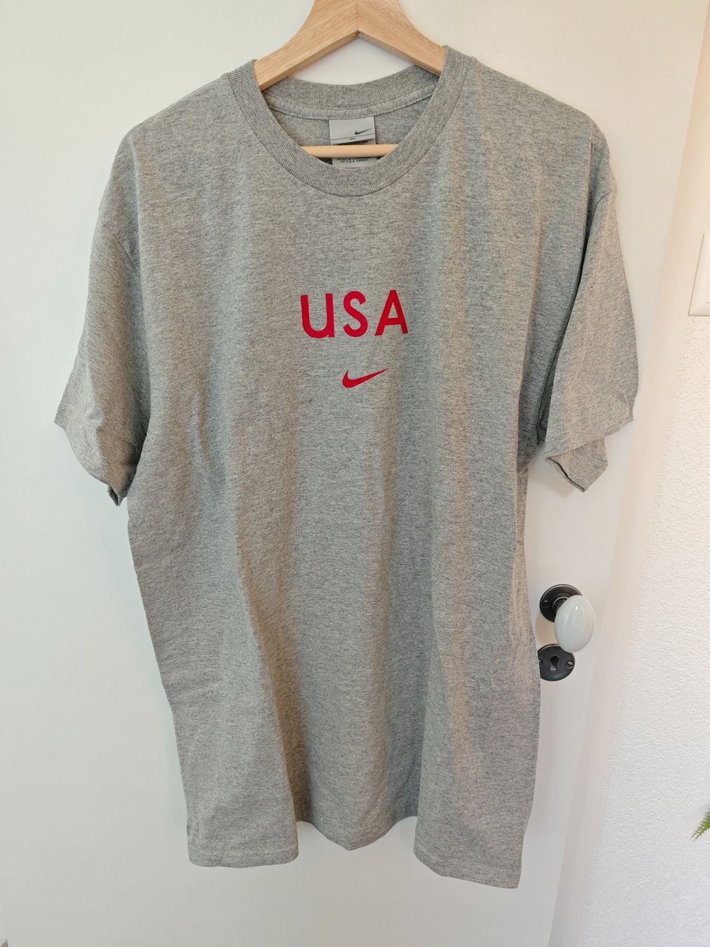 Nike Vestiti: Robe t-shirt oversize – Usato da Hermenches venduto da kar_zj5h