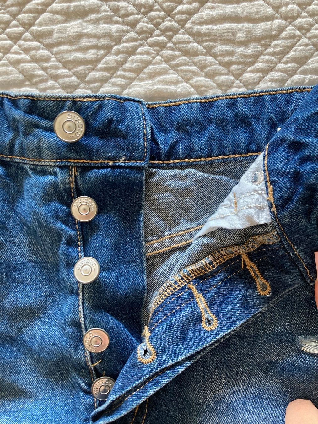 H&M Pantaloni: Short en Jeans – Nuovo (secondo la descrizione) da Lausanne venduto da shabnam.t 3