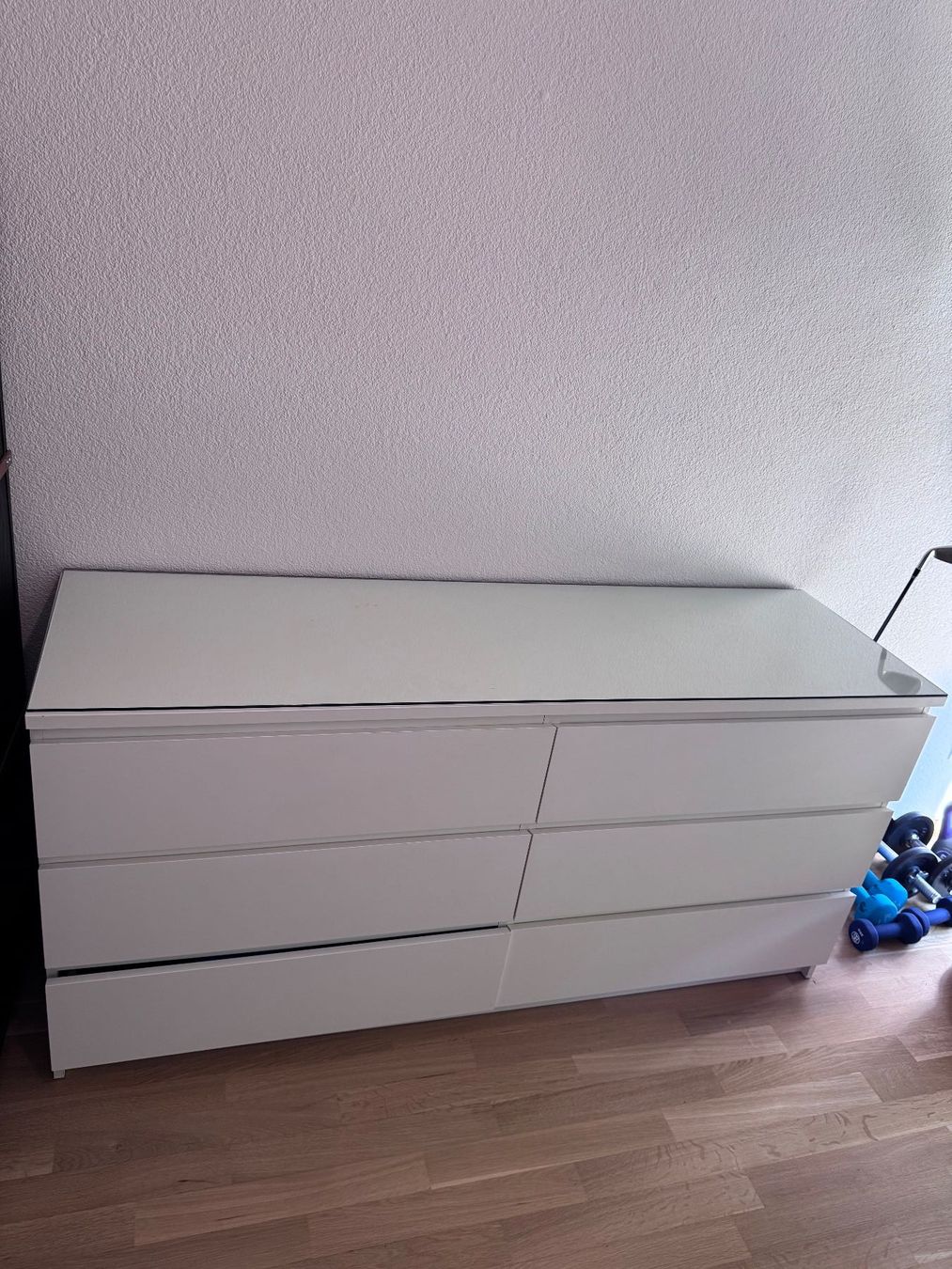 Ikea Schränke: Kommode with glass included – Gebraucht aus Allschwil von ede_8c6t
