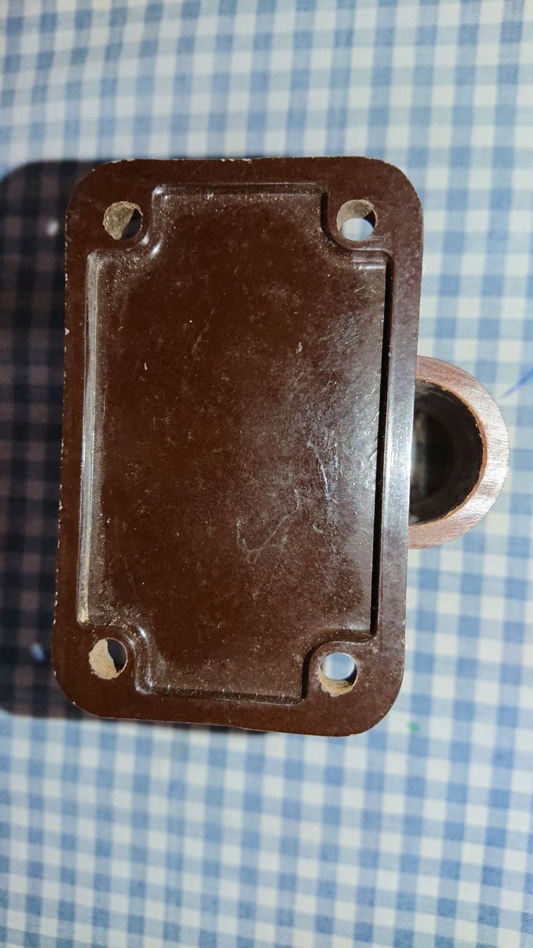 Portacenere: Cendrier en Bakélite – Usato da Cortaillod venduto da signep 3