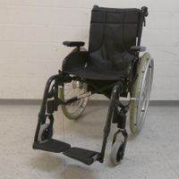 Rollstuhl Invacare SB 40 cm, nur CHF 219