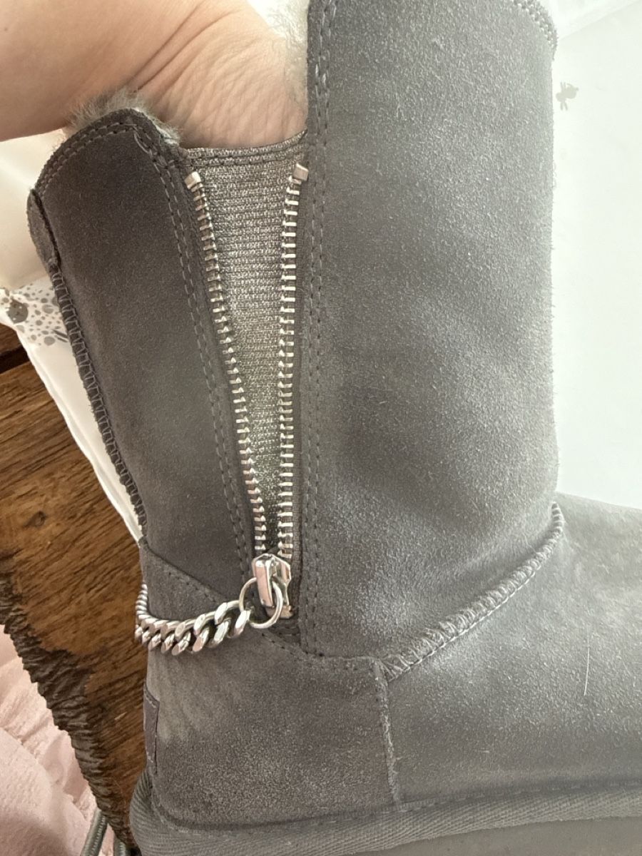 Ugg Chaussures femmes: Ugg Boots GR. 39 – D'occasion à Kaisten par Cit96 2