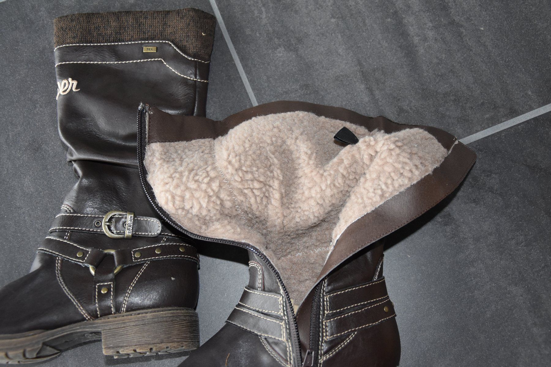 Chaussures filles: Winterstiefel, s.Oliver, Gr. 33, Neu – Neuf avec emballage d'origine à Sins par dsto 2