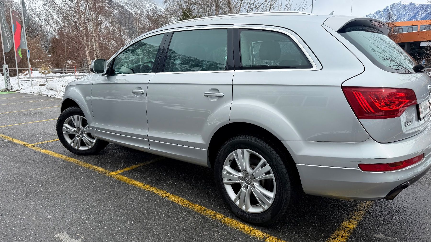 Audi Automobili: Audi Q7 3.0 TDI quattro / AdBlue – Usato da Domat/Ems venduto da pek_bwf2 8