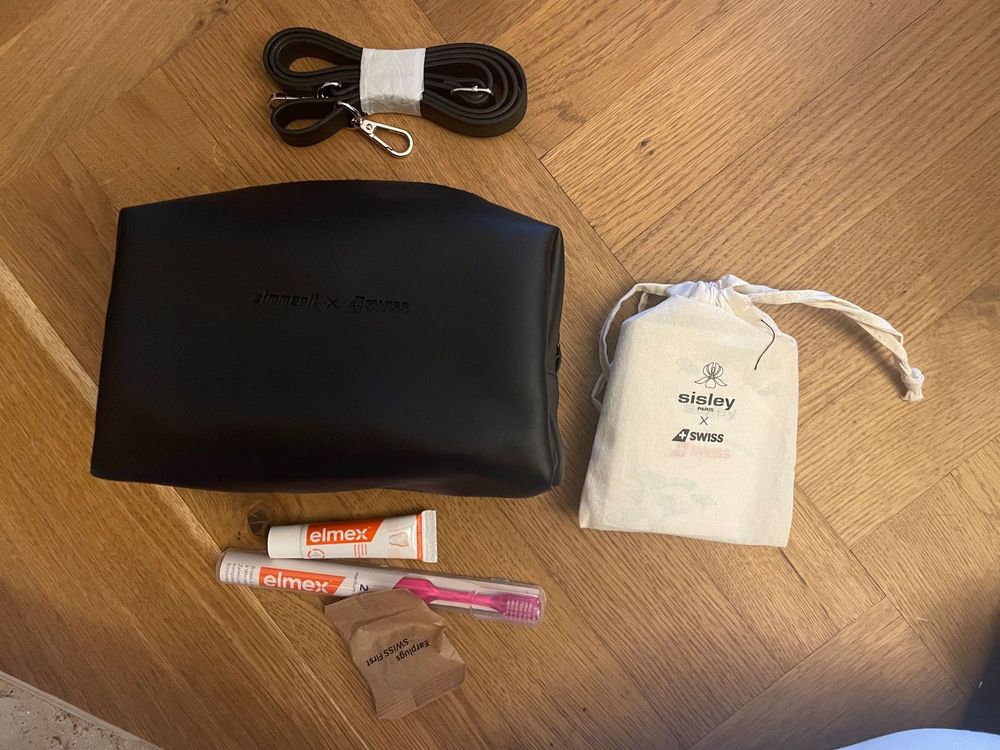 Custodie per cosmetici: Necessaire Zimmerli Swiss First Class – Nuovo (secondo la descrizione) da Zürich venduto da mar_myz6