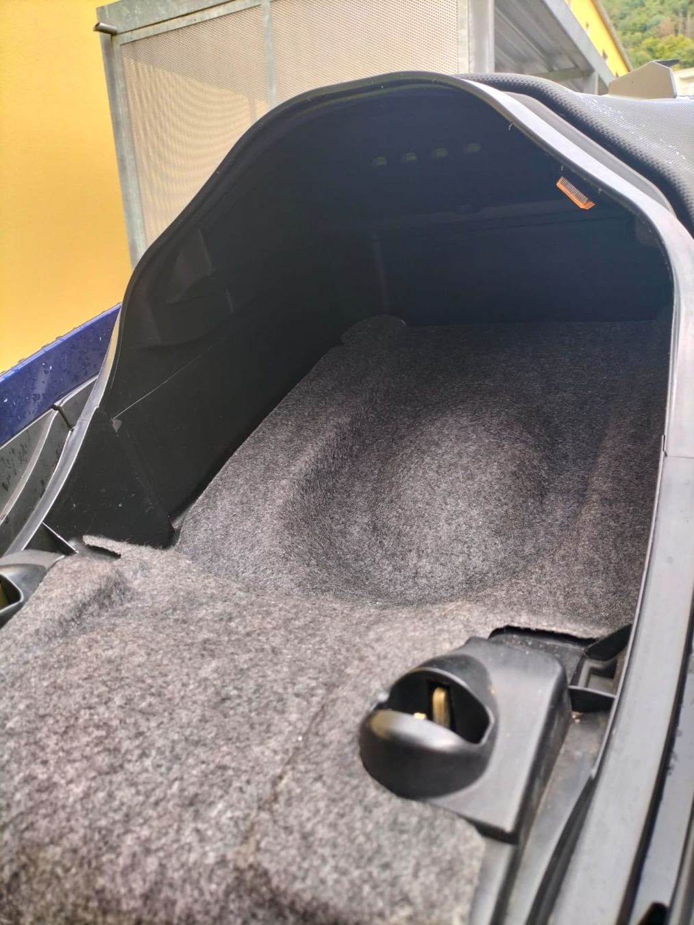 Yamaha Scooter: Yamaha Majesty 400 – Usato da Beringen venduto da ptt_c5nt 8