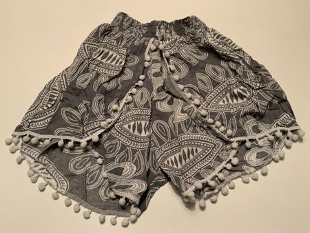 Shorts, CACHET, sehr herzig!