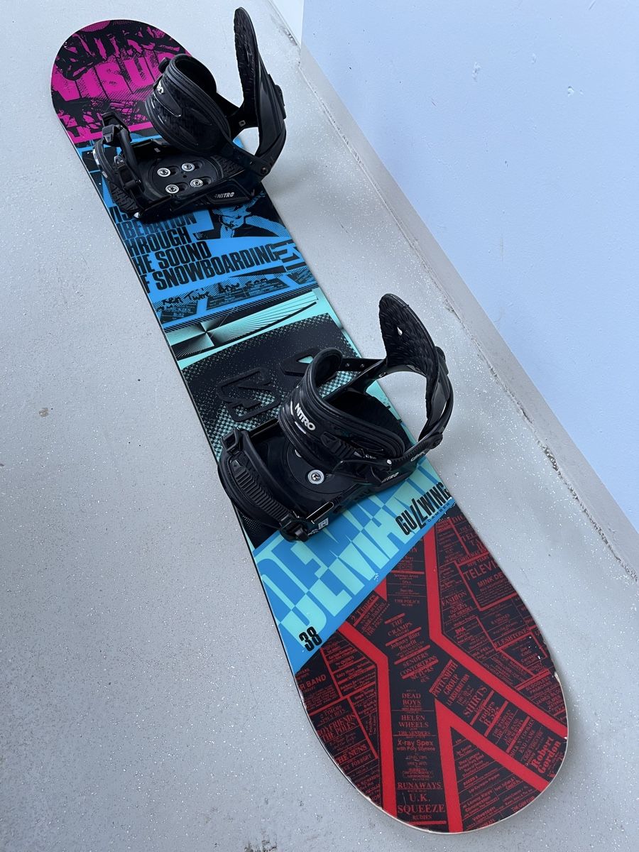 Board: Nitro Snowboard 138cm inkl. Snowboardbindung  – Usato da Horgen venduto da pupcia01