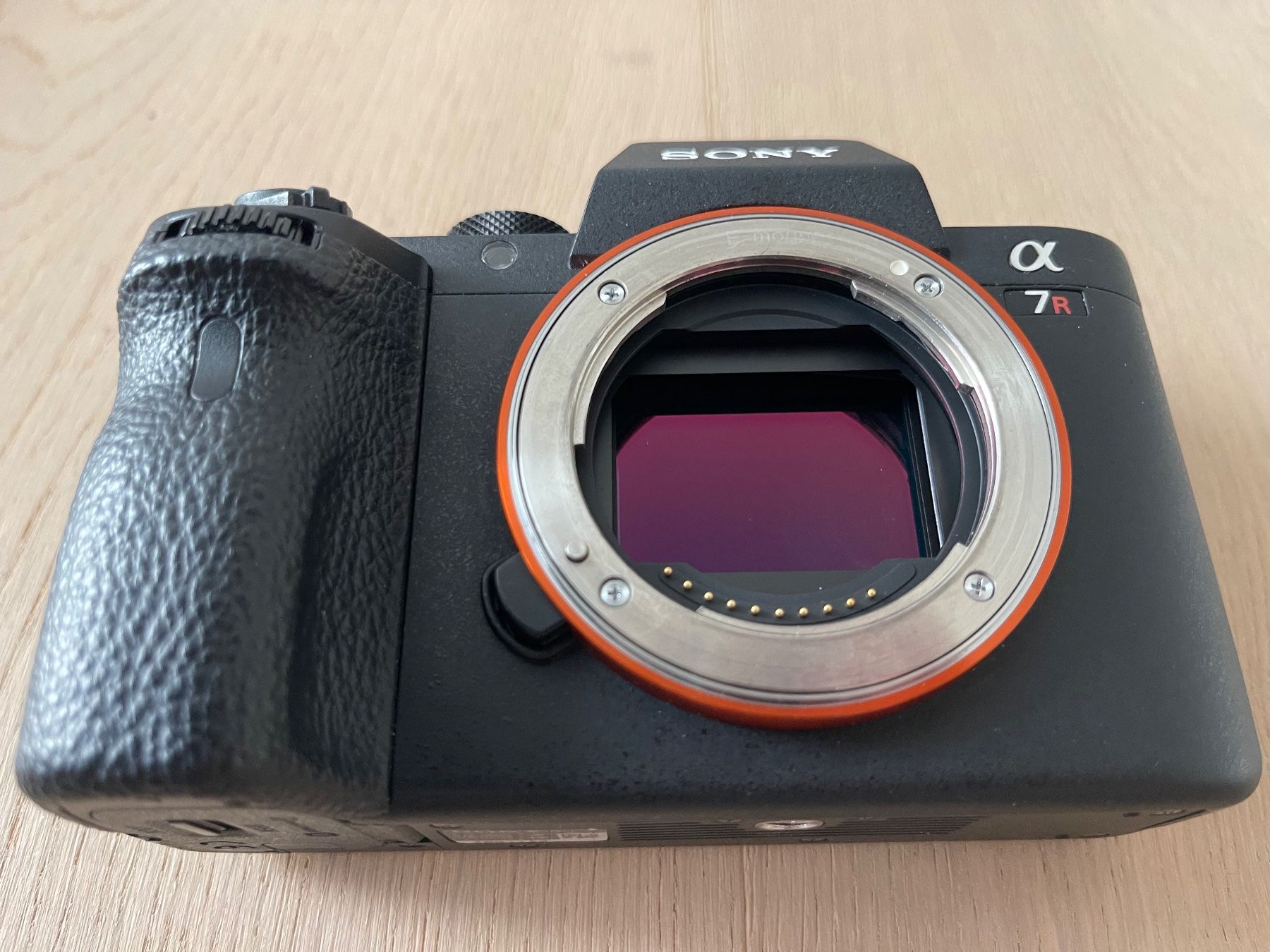 Sony Fotocamera: Sony Alpha 7R II Digitalkamera – Usato da Oberägeri venduto da Chica-go 2