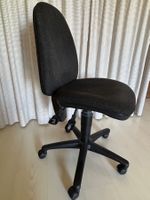Chaise de bureau noire réglable en hauteur parfait état