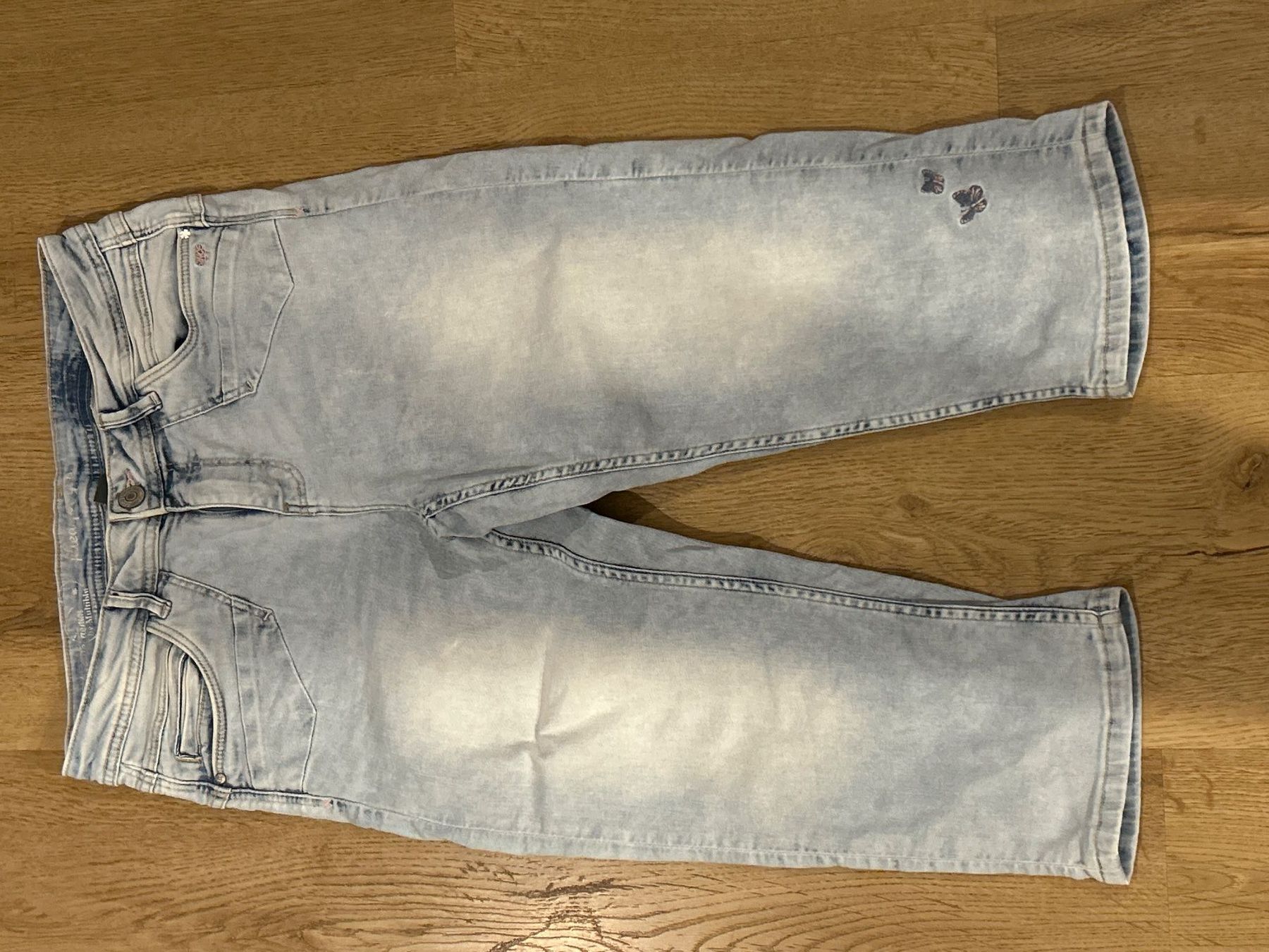 Jeans: Bermudas - Jeans  von Malibu  hellblau, Gr. 38, – Gebraucht aus Brunnen von Nala2929 1