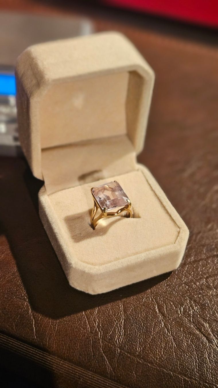 Anelli: Ring Gelbgold 750er mit Stein – Usato da Belp venduto da Ginus85
