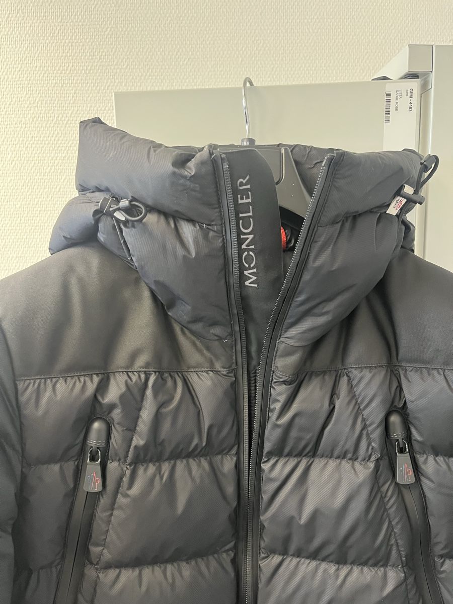 Moncler Jacken: Moncler Grenoble Camurac Ski jacket – Gebraucht aus Muri b. Bern von nic_fq77 4